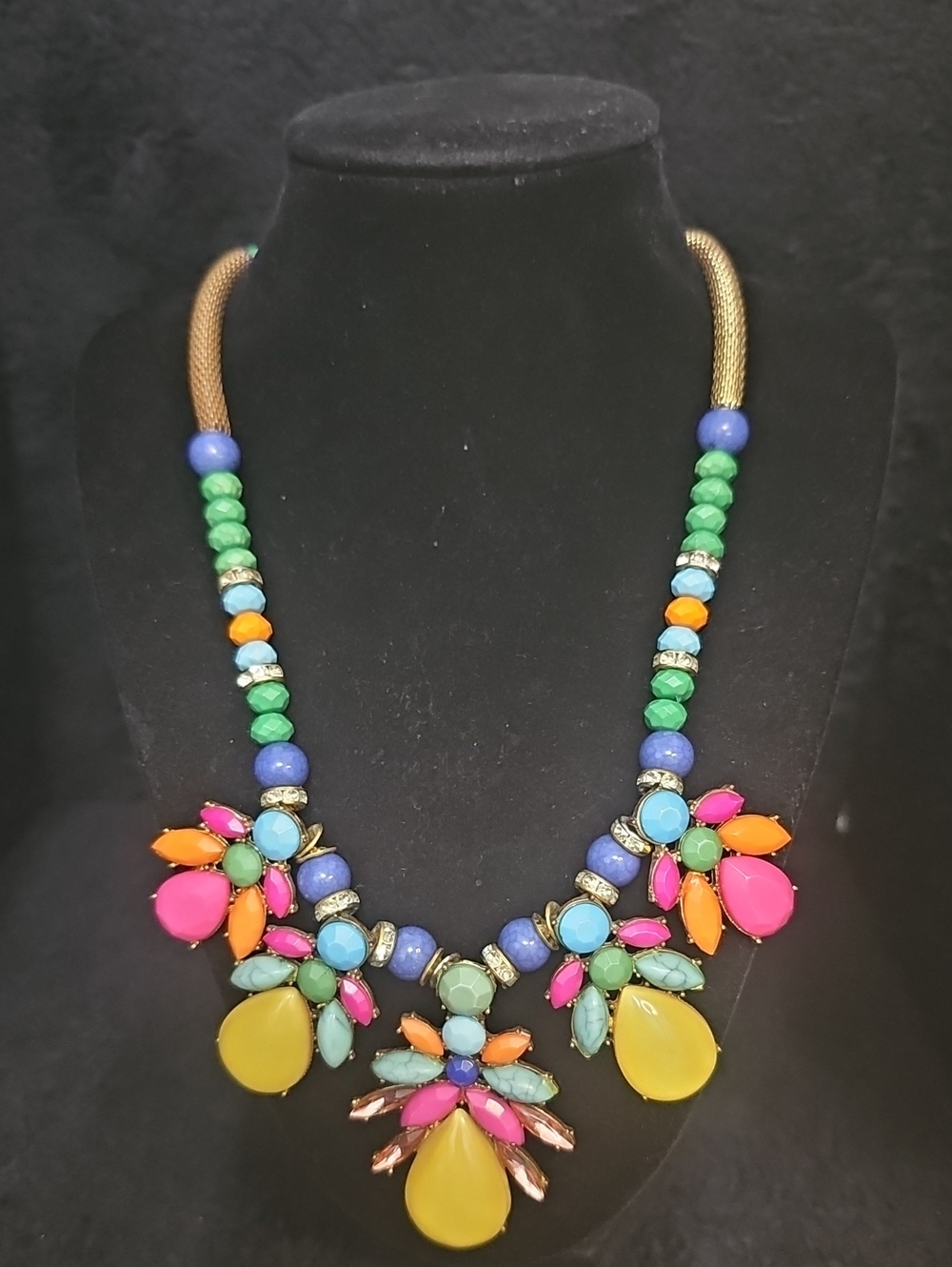 Colorful Gem Statement Necklace - Multicolor
